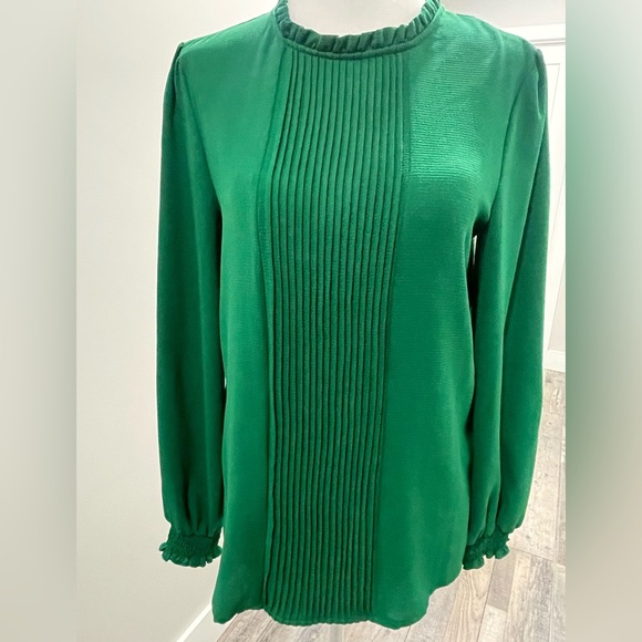 Blouse / Top / Shirt (Color - Kelly Green) - Picture 2 of 9